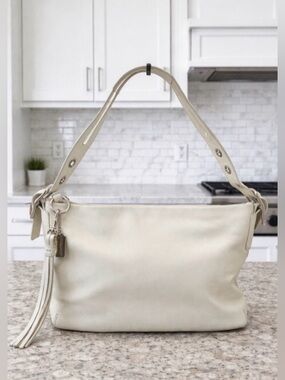 Coach Vintage ‘05 East West Soft Duffle Shoulder Bag – IvorySilver style #1417